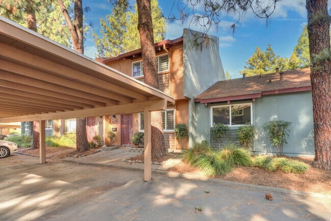 Building Photo - North Davis Condo-Available