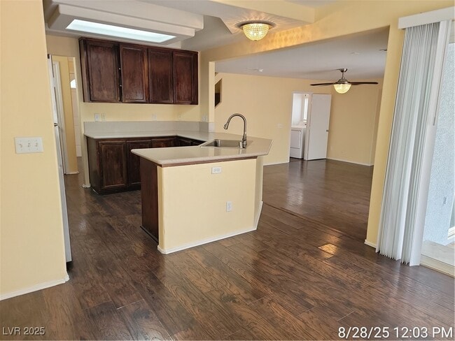 Building Photo - 818 Ribbon Grass Ave