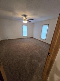 Building Photo - 6060 Town Hall Dr
