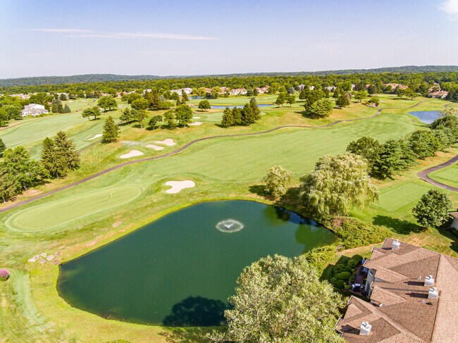 Building Photo - 1113 Savoy Dr