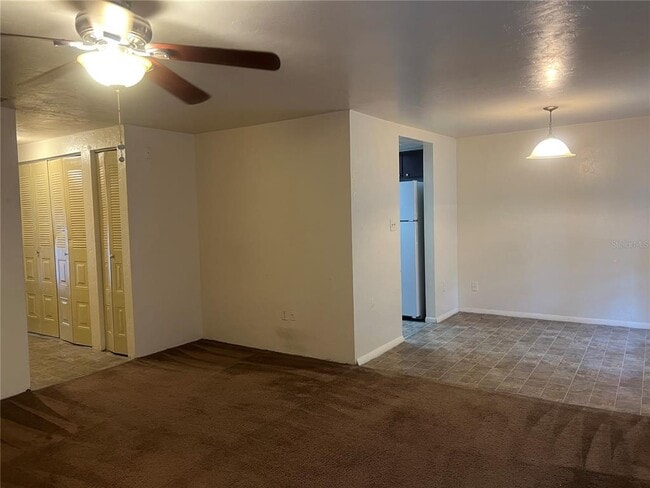 Building Photo - 421 SW 67th Terrace