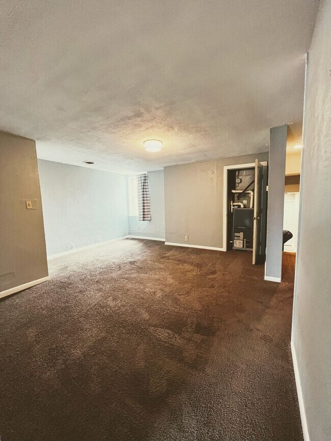 Building Photo - 2332 Arlington Ave