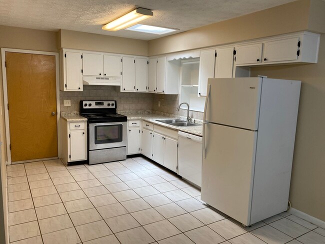 Building Photo - 4581 Praver Dr N