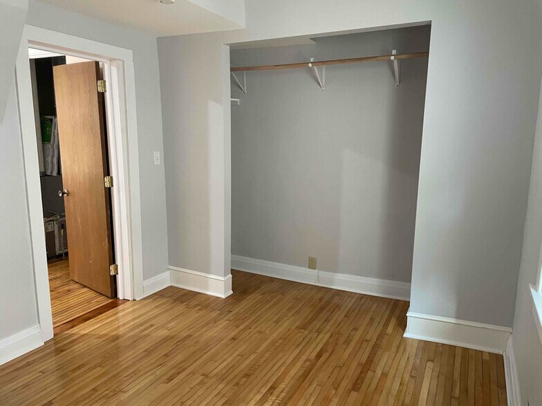 Building Photo - 220 S 61st Ave W