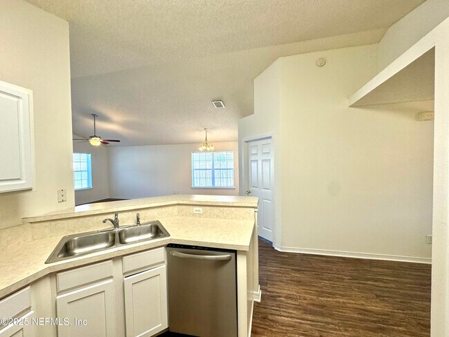 Building Photo - 2903 Biloxi Trail