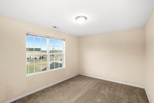 Building Photo - 1355 Macedonia Dr