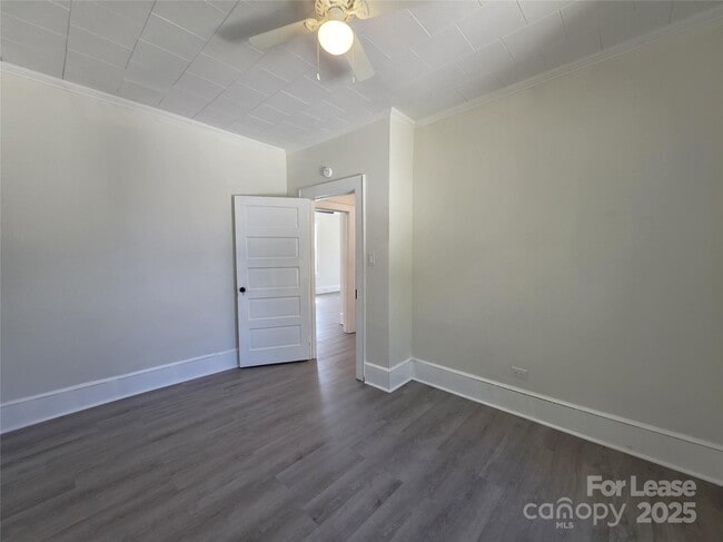 Building Photo - 106 Falls Rd