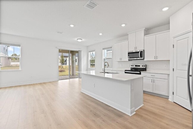 Building Photo - 2276 Hen Rd