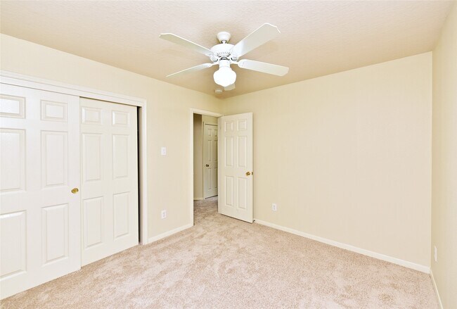Building Photo - 29631 Turnbury Village Dr