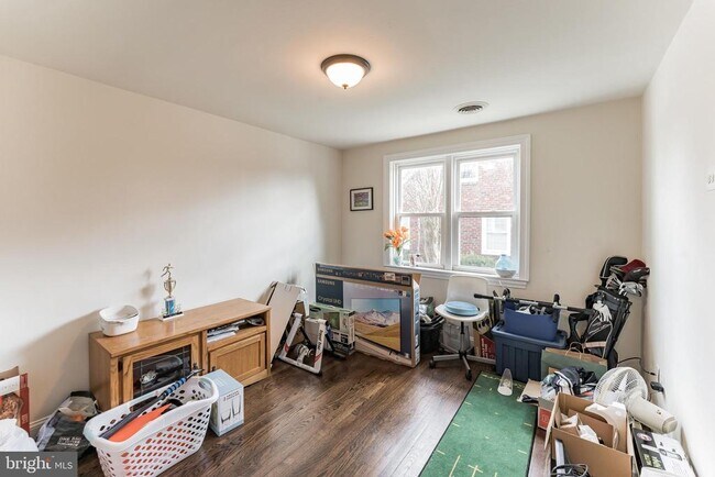 Building Photo - 1701 Butler Pike