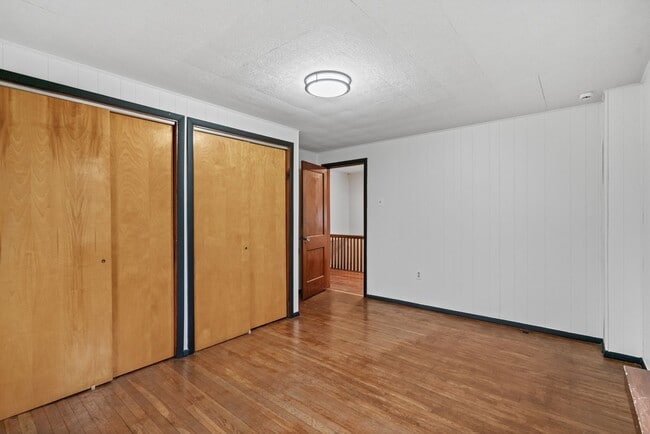 Building Photo - Gorgeous 3 bedroom home in Clairton availa...