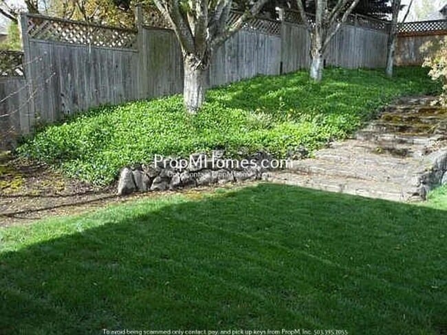 Building Photo - Wonderful Four Bedroom Home in Westlake!