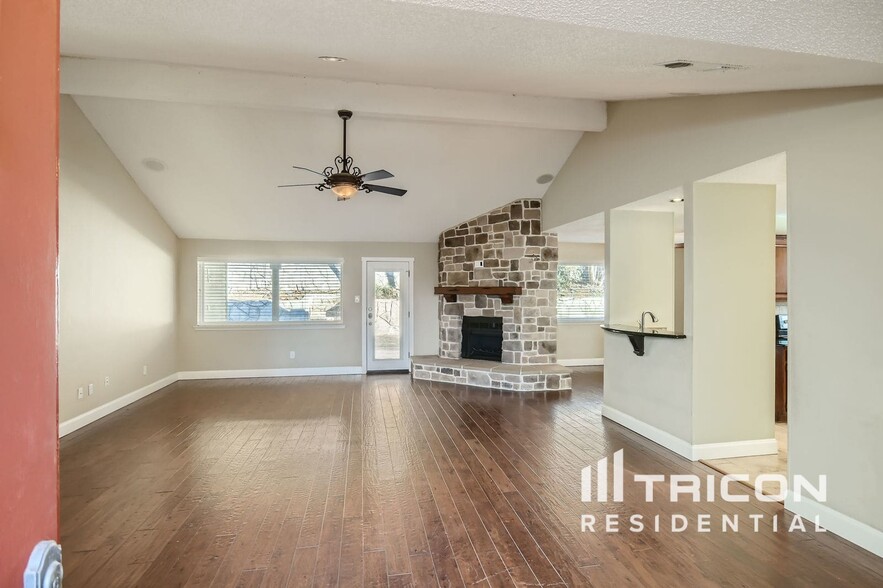 Building Photo - 3520 Ridge Haven Cir