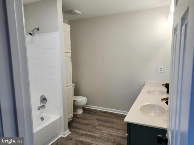 Building Photo - 4884 Saltwater Dr