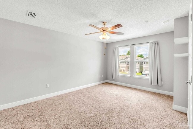 Building Photo - 6036 Royal Port Ct