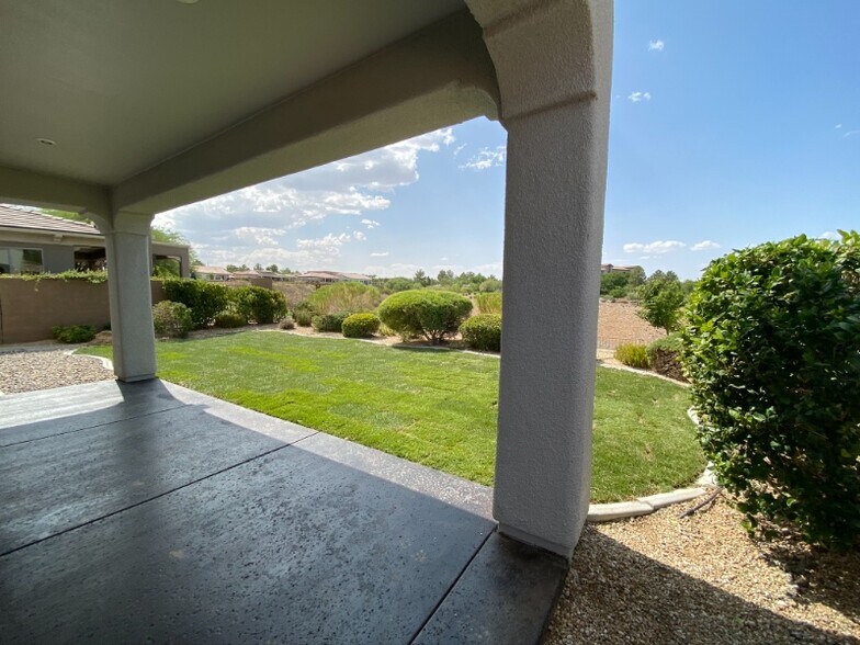 Building Photo - 43 Braelinn Dr