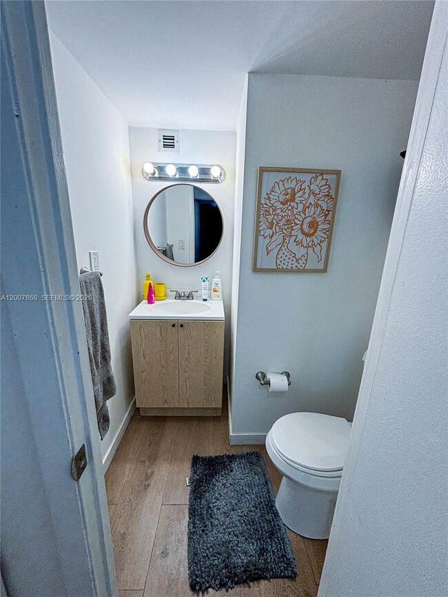 Building Photo - 2150 Sans Souci Blvd