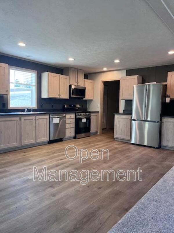 Building Photo - 2301 SW Oralabor Rd