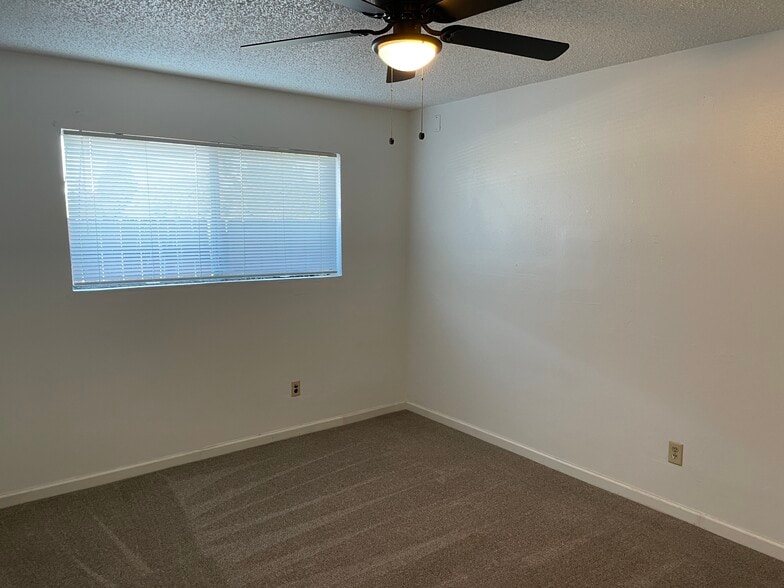 Building Photo - 485 Mill St