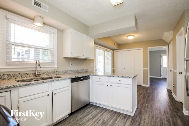 Building Photo - 11731 Charnwood Ct