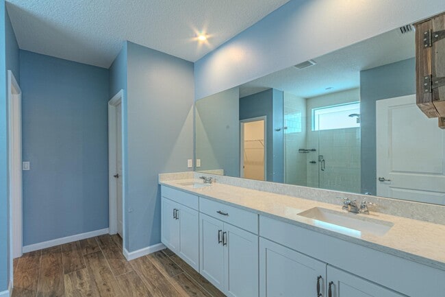 Building Photo - 10696 SW Estella Ln