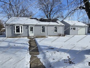 Building Photo - Four Bedroom Ranch