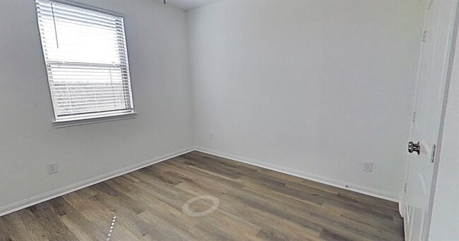 Building Photo - 22700 Elyson Falls Dr