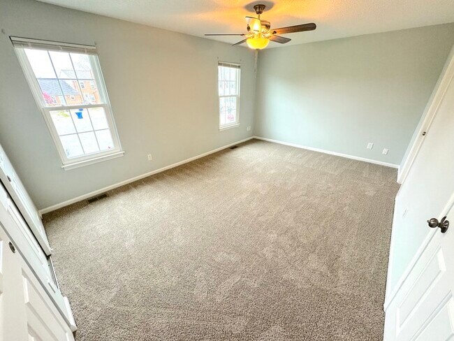 Building Photo - 2 bed 3 bath home in Virginia Beach