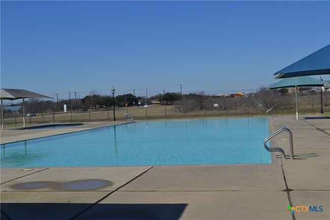 Building Photo - 1603 Neuberry Cliffe