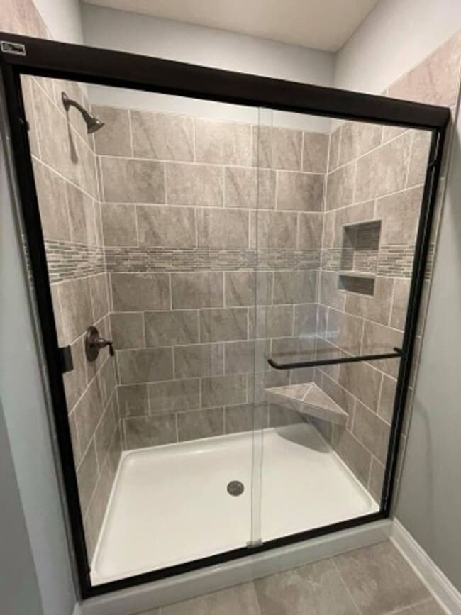 Building Photo - 3419 Laughlin St