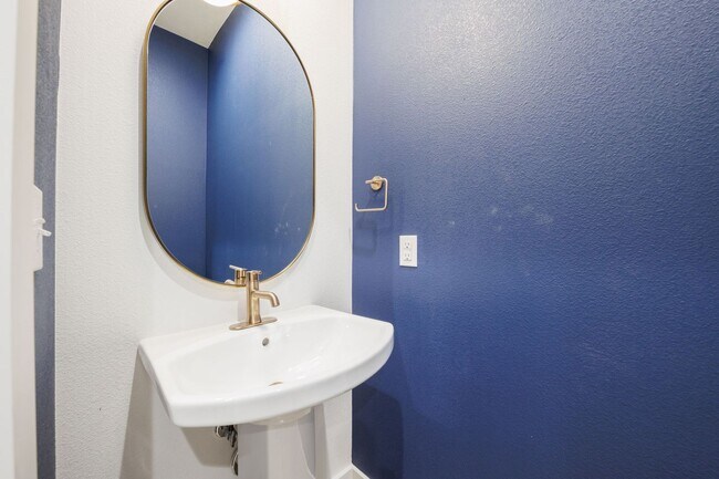 Building Photo - Luxury Redefined: Experience Vibrant Living in this 3-Bedroom Haven in East Austin