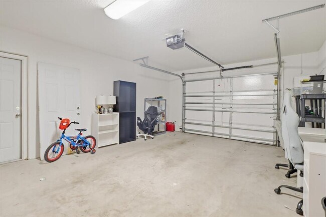 Building Photo - 8372 SE 156th St