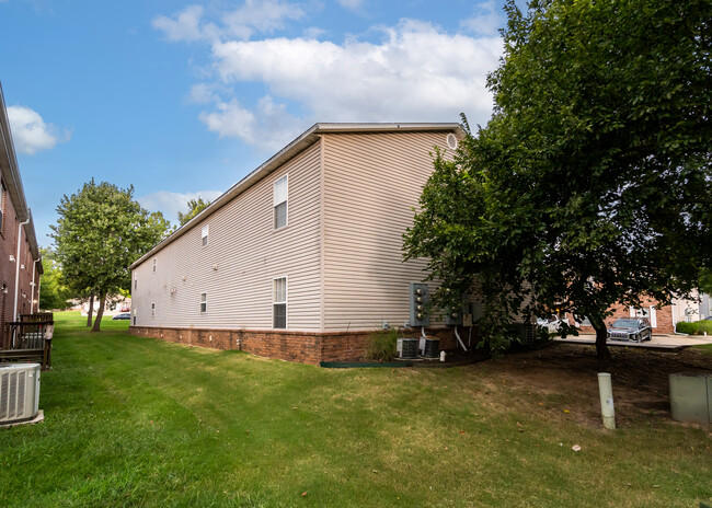 Building Photo - Rock on Razorback Building 1431