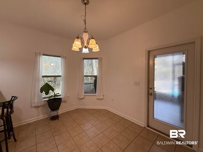 Building Photo - 10720 Dunmore Dr