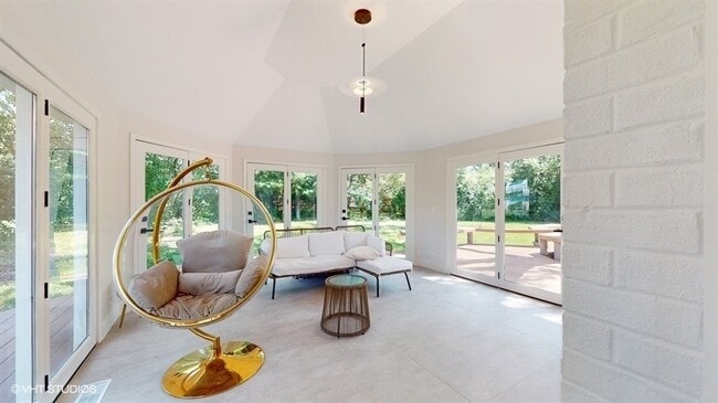 Building Photo - 8473 Canterberry Dr