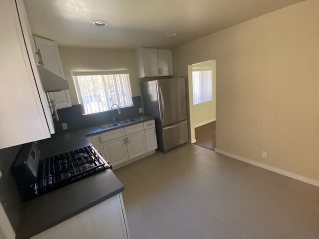 Building Photo - 13428 Friar St