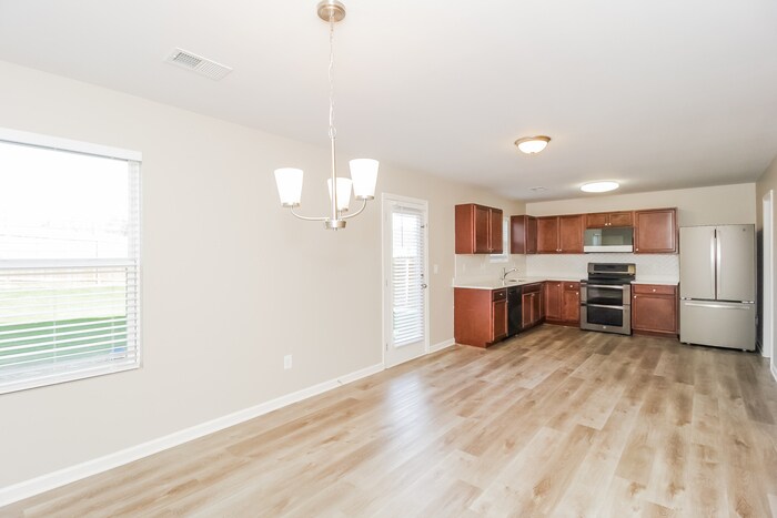 Building Photo - 505 Brady Dr