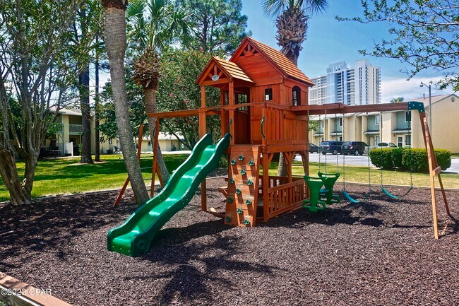 Building Photo - 191 White Sandy Dr