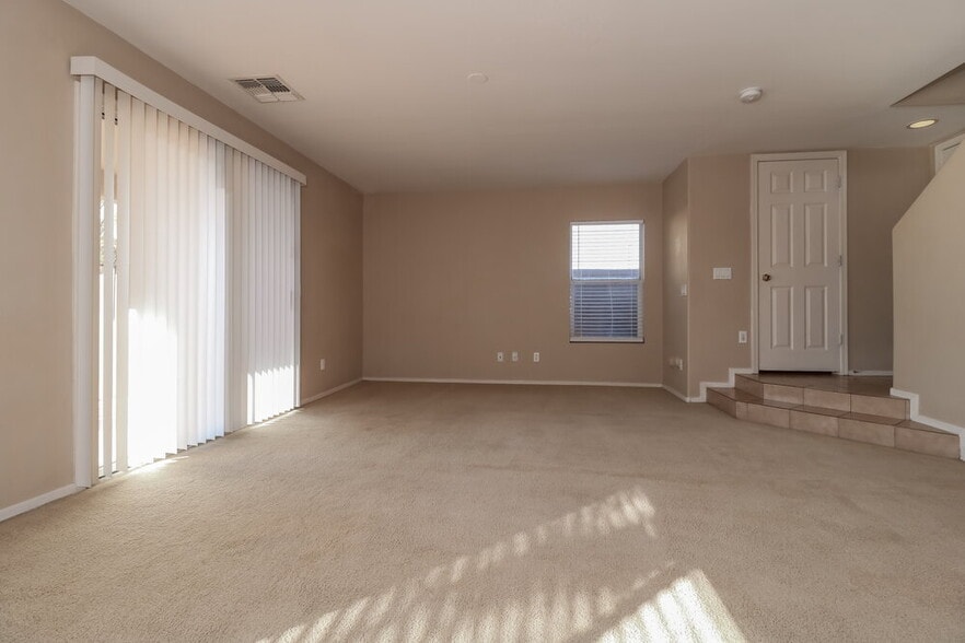 Building Photo - 22553 W Desert Bloom St