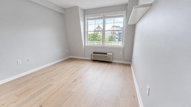Building Photo - 4 Constellation Pl