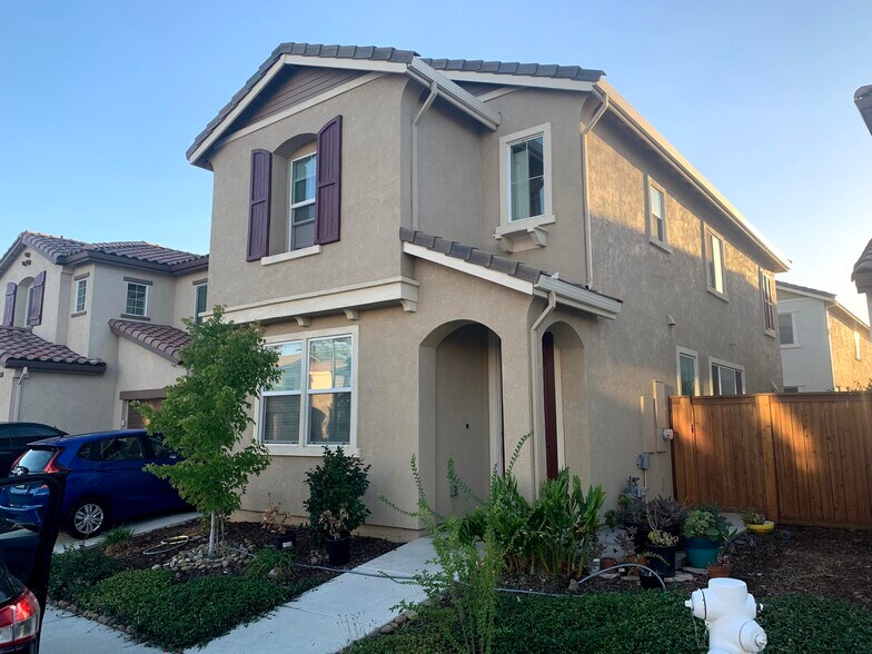 Building Photo - 3250 Correll Way