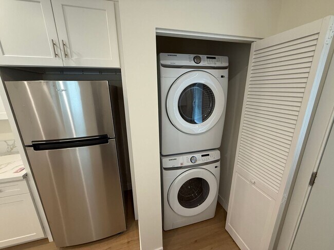 Building Photo - New Construction 3 Bedroom ADU for Rent in North Hollywood!