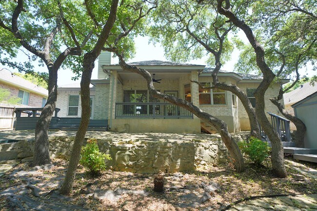 Building Photo - Beautifully Updated Home in Olympia Hills ...