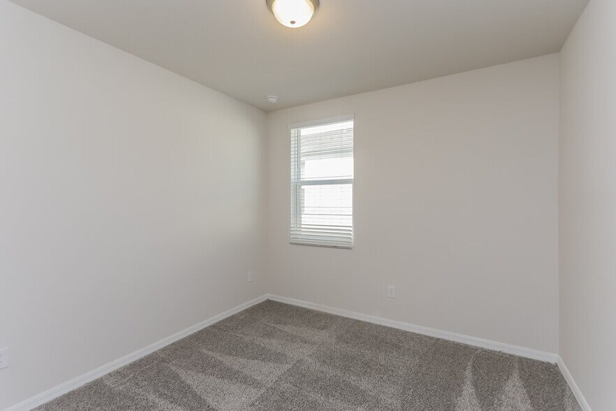 Building Photo - 10209 Daybreak Glen