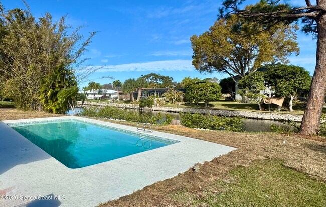 Building Photo - 540 Elliott Dr