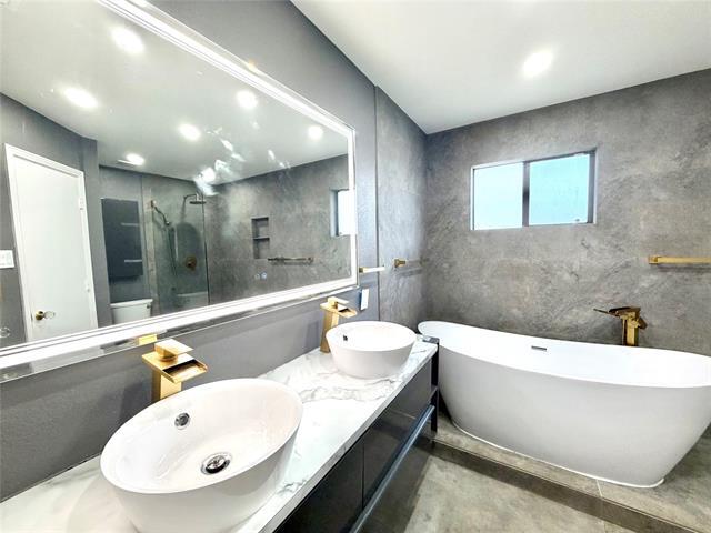 Building Photo - 923 Wayne Ave