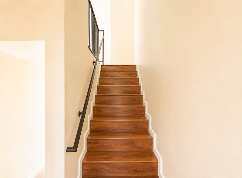 Building Photo - 4058 Mahaila Ave