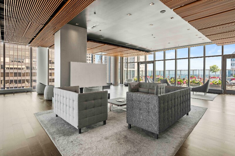 Building Photo - 207 N Garland Ct