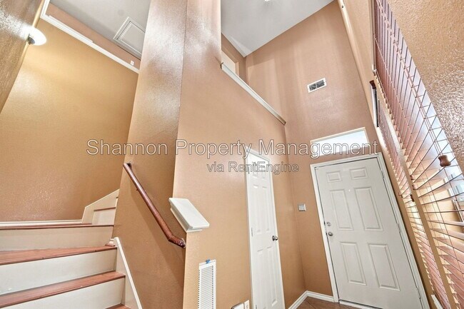 Building Photo - 16551 Pentonshire Ln