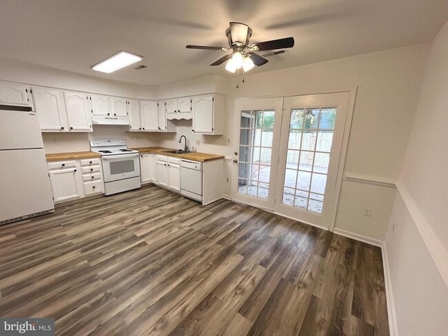 Building Photo - 255 Farrell Ln